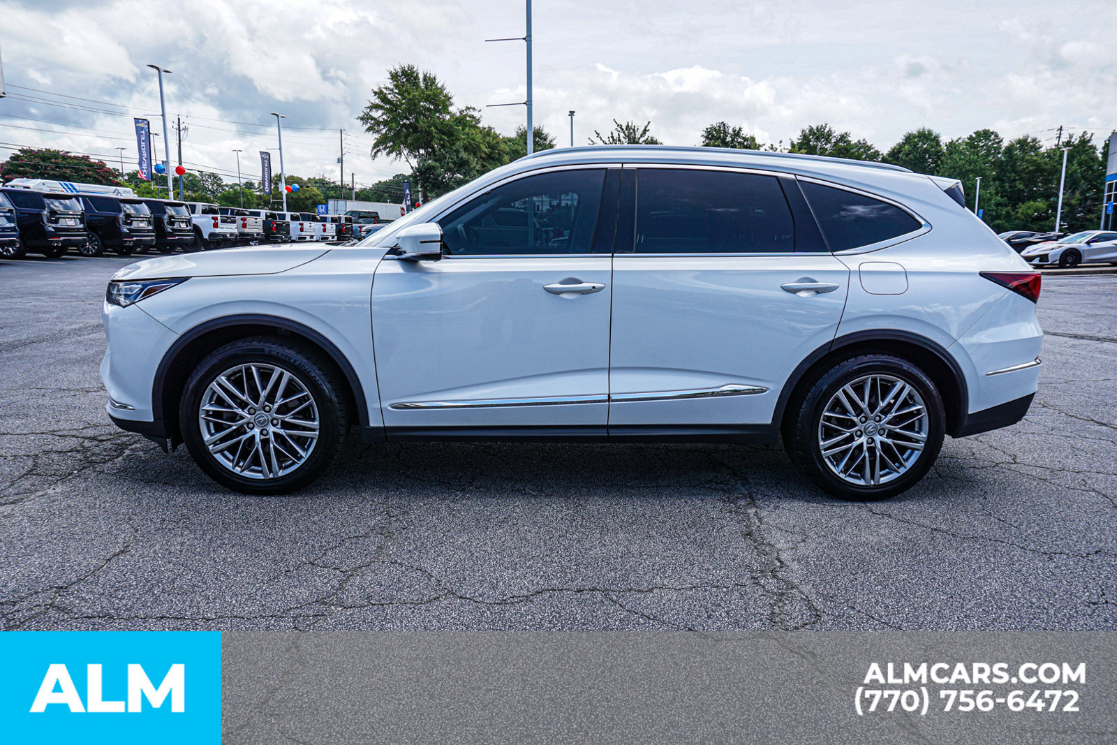 Used 2023 Acura MDX w/ Advance Package AWD/4WD image 9