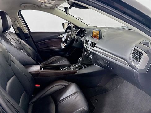 Used 2017 MAZDA MAZDA3 Touring image 26