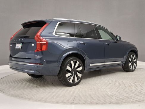 Used 2023 Volvo XC90 T8 Ultimate AWD/4WD image 7
