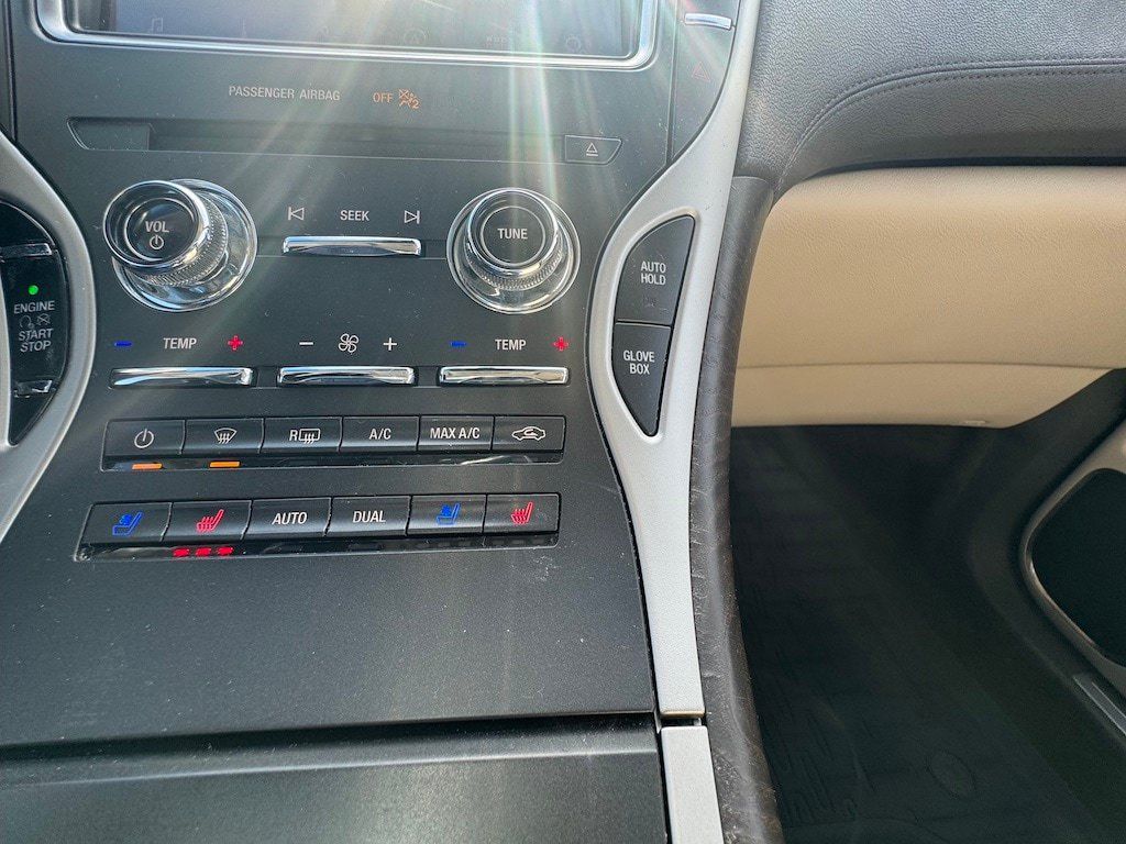 Used 2020 Lincoln Nautilus Reserve AWD/4WD image 11