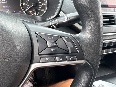 Used 2019 Nissan Altima 2.5 S FWD image 19