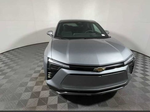 New 2026 Chevrolet Blazer EV LT image 9
