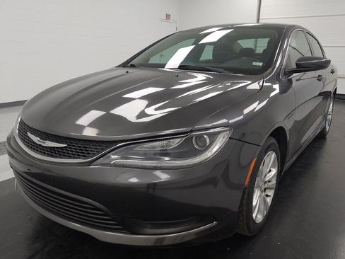 Used 2017 Chrysler 200 LX w/ Touring Convenience Group FWD image 15
