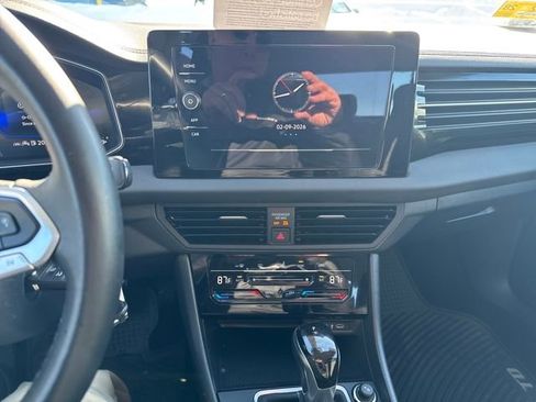 Certified 2025 Volkswagen Jetta S image 23