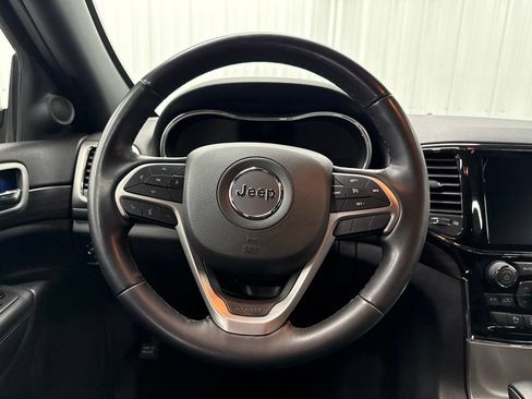 Used 2021 Jeep Grand Cherokee Laredo X RWD image 14
