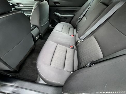 Used 2025 Nissan Altima 2.5 SV FWD image 27