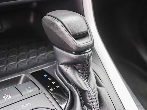 Used 2024 Toyota RAV4 AWD Hybrid image 18