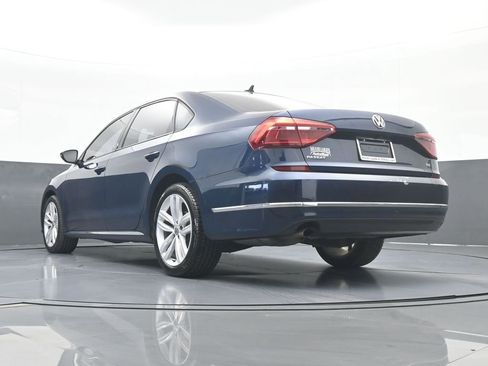 Used 2019 Volkswagen Passat 2.0T Wolfsburg image 55