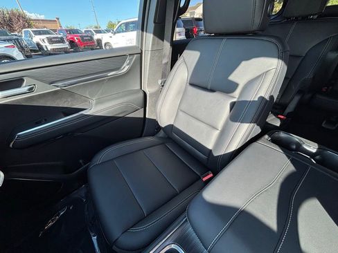 New 2026 GMC Acadia Elevation w/ Super Cruise Package AWD/4WD image 19