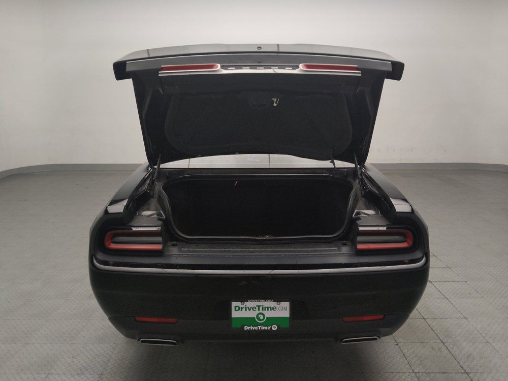 Used 2019 Dodge Challenger SXT RWD image 29