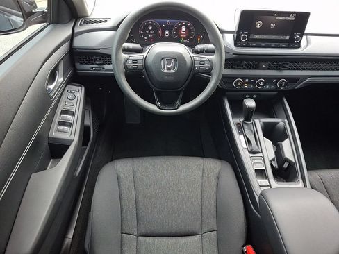 Used 2025 Honda Accord LX image 11