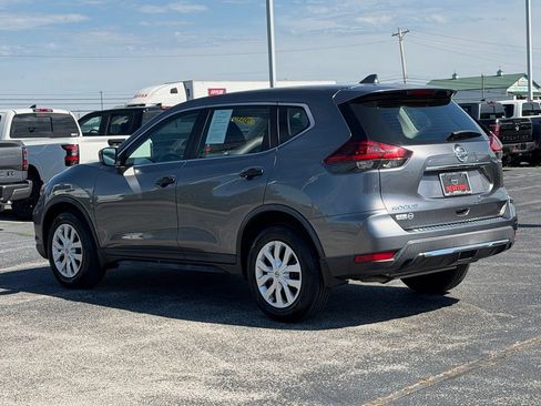 Used 2018 Nissan Rogue S FWD image 7