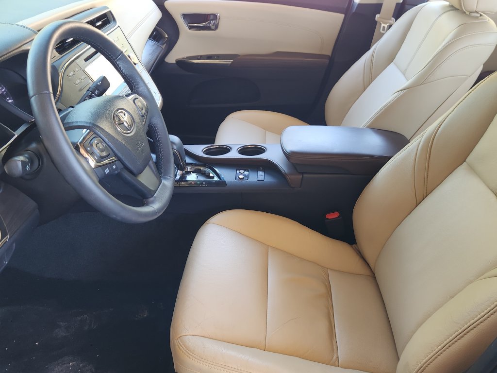 Used 2016 Toyota Avalon XLE Premium FWD image 10