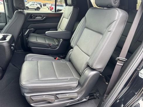 Certified 2025 GMC Yukon Denali image 16