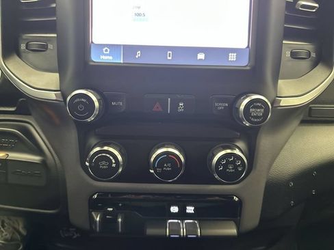 Used 2024 RAM 3500 Big Horn AWD/4WD image 20