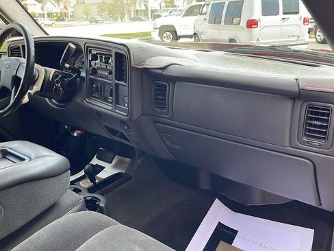 Used 2005 Chevrolet Silverado 2500 LS AWD/4WD image 44