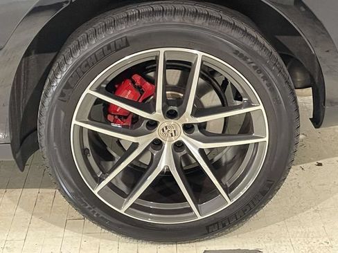 Certified 2024 Porsche Macan S AWD/4WD image 15