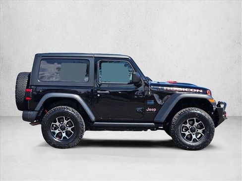 Used 2018 Jeep Wrangler Rubicon AWD/4WD image 4