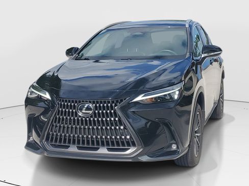 Used 2024 Lexus NX 250 FWD image 4