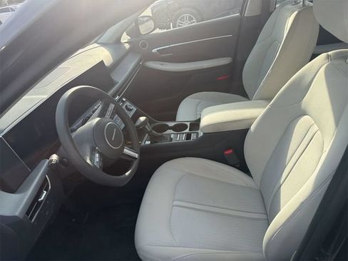 Used 2026 Hyundai Sonata SE FWD image 15