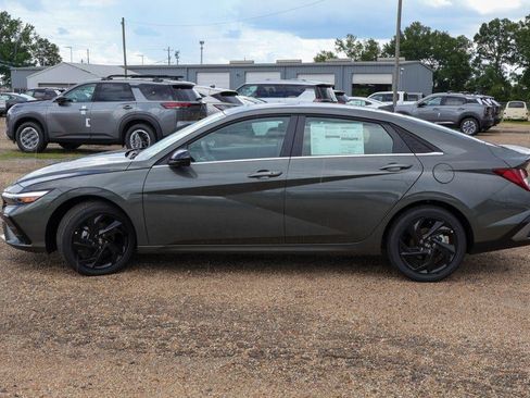 New 2026 Hyundai Elantra SEL Sport Premium FWD image 27