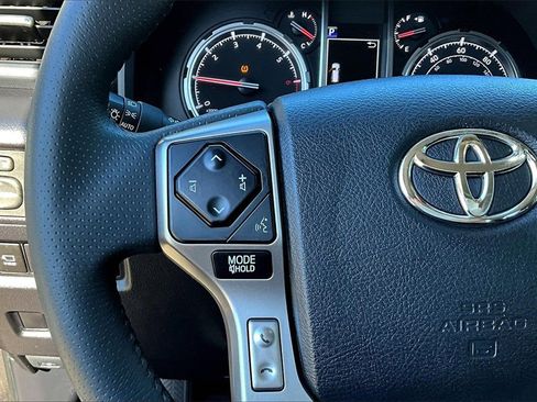 Used 2022 Toyota 4Runner Limited image 11