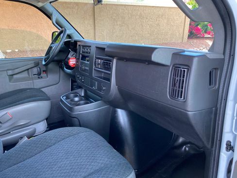 Used 2025 Chevrolet Express 2500 w/ Driver Convenience Package RWD image 39