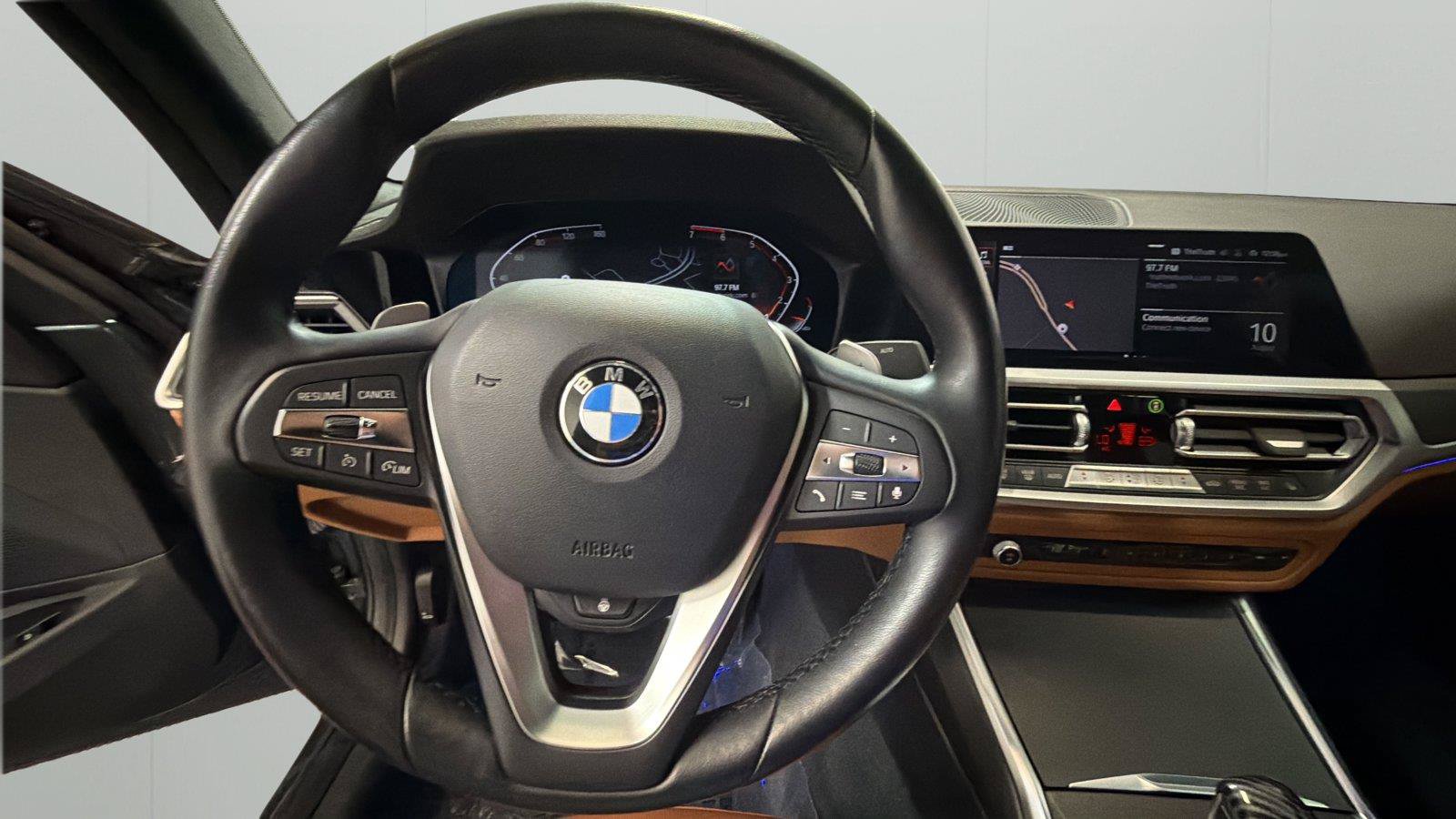 Used 2022 BMW 330i Sedan w/ Premium Package 2 RWD image 22