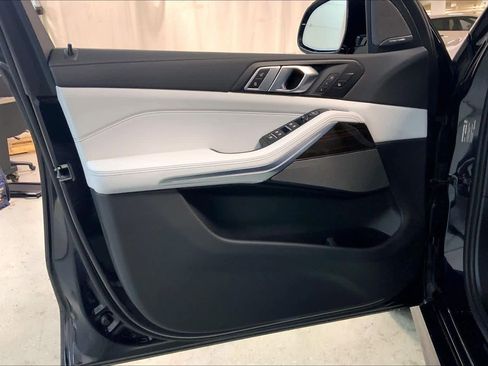 New 2026 BMW X5 xDrive40i w/ M Sport Package image 10