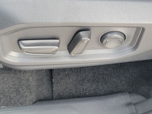 Used 2025 Toyota Tundra SR5 w/ SR5 Convenience Package image 19