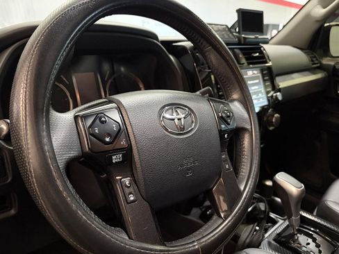 Used 2020 Toyota 4Runner TRD Off-Road Premium image 25