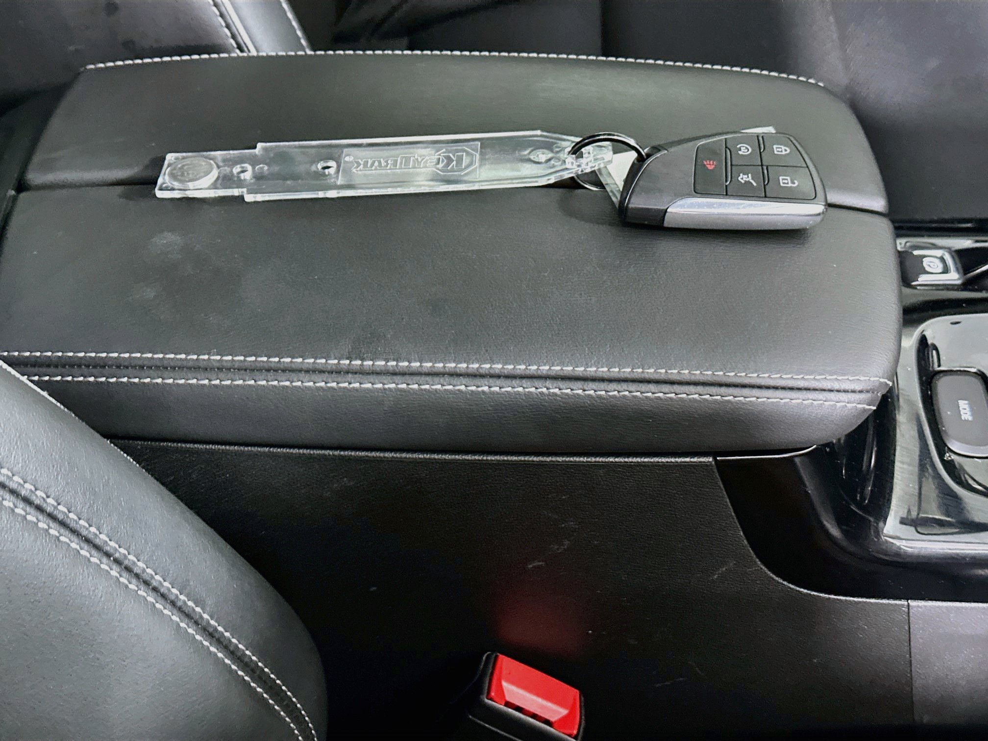 Used 2023 Buick Envision Essence AWD/4WD image 33