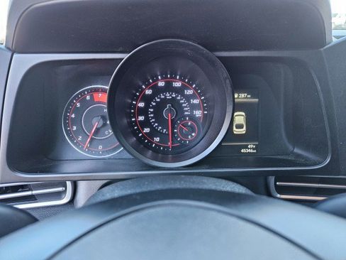 Used 2022 Hyundai Elantra SEL image 14