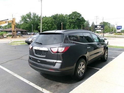 Used 2015 Chevrolet Traverse LT w/ Traveler's Package AWD/4WD image 4