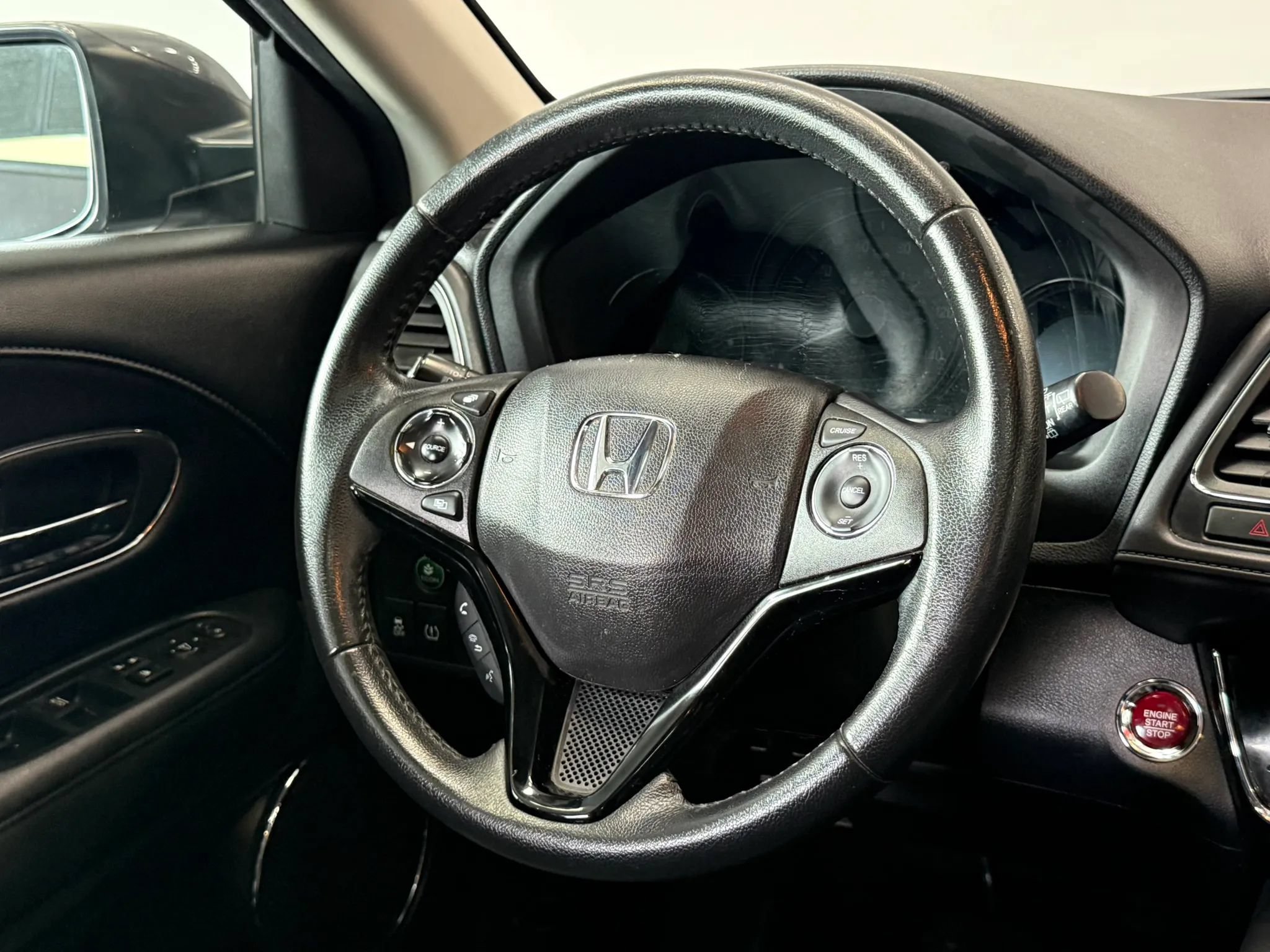Used 2016 Honda HR-V EX-L image 11