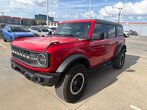 Used 2023 Ford Bronco Black Diamond w/ Sasquatch Package AWD/4WD image 2