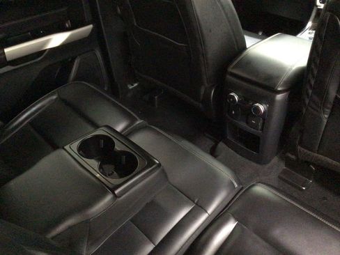 Used 2021 Ford Explorer XLT w/ Equipment Group 202A AWD/4WD image 27