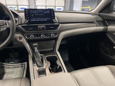 Used 2019 Honda Accord EX image 20
