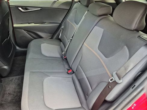 Used 2025 Kia Niro LX FWD image 27
