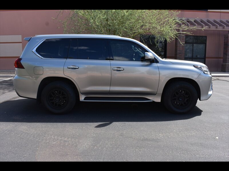 Used 2018 Lexus LX 570 4WD w/ Luxury Package image 1