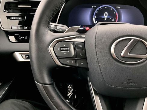 Used 2025 Lexus RX 350 Premium w/ Convenience Package FWD image 21