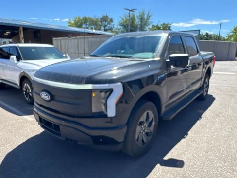 Used 2025 Ford F150 Lightning Flash AWD/4WD image 3