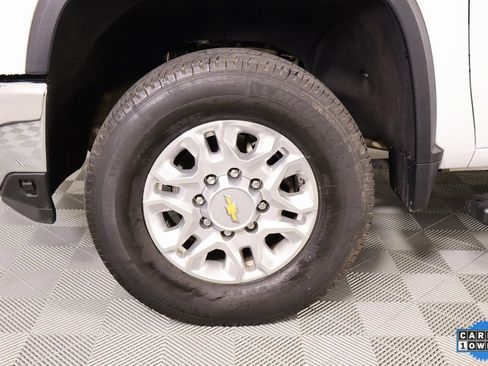 Used 2024 Chevrolet Silverado 2500 LTZ image 17