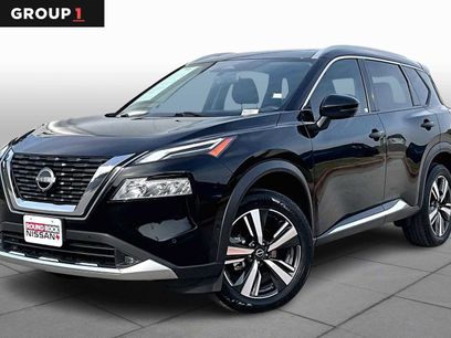 Certified 2022 Nissan Rogue Platinum w/ Head-Up Display Package