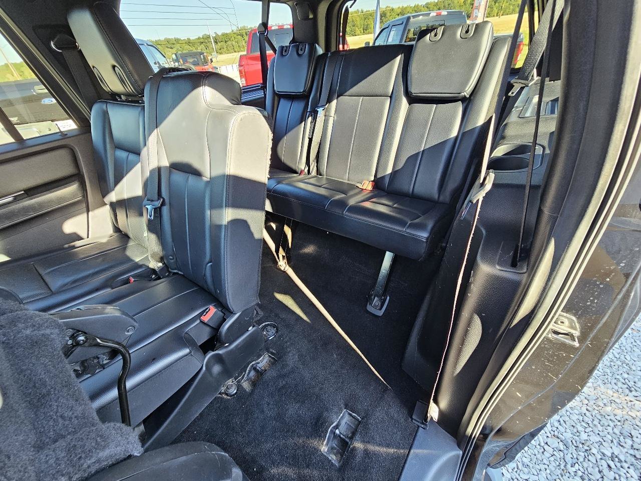 Used 2017 Ford Expedition EL XLT w/ Equipment Group 202A AWD/4WD image 22