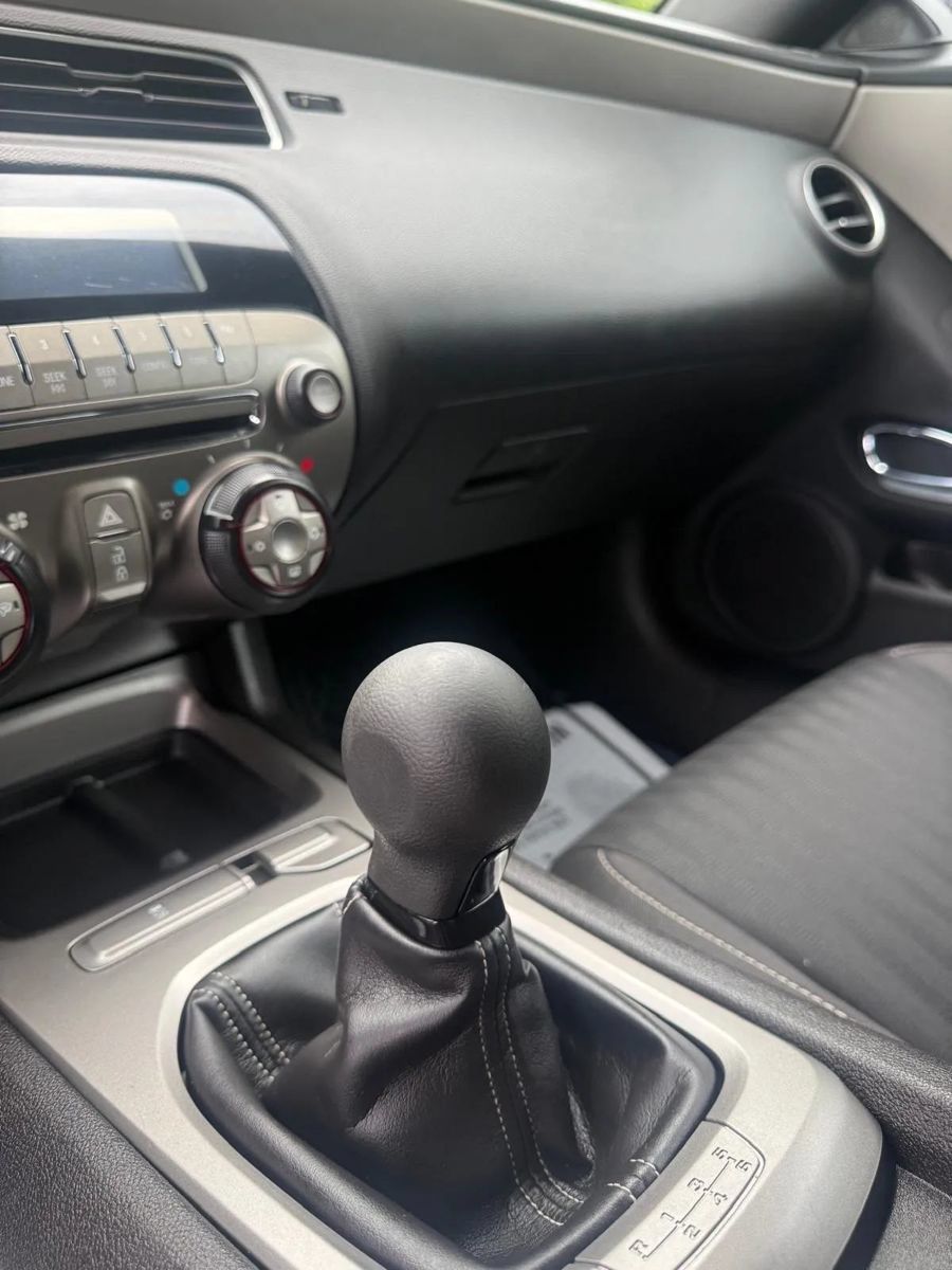 Used 2011 Chevrolet Camaro LS RWD image 13