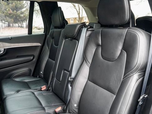 Used 2024 Volvo XC90 T8 Ultimate w/ Lounge Package image 17