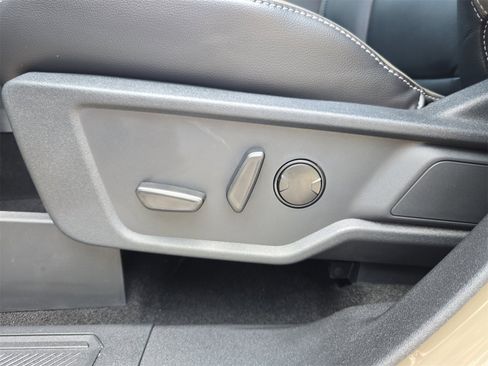 New 2025 Ford Bronco Outer Banks w/ Sasquatch Package image 14