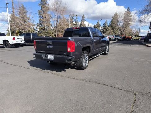 Used 2018 Chevrolet Silverado 1500 LTZ Z71 w/ Centennial Edition image 6