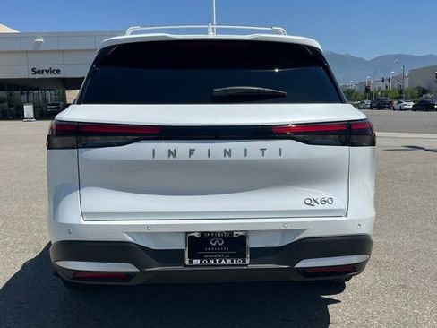 Certified 2026 INFINITI QX60 Luxe w/ Cargo Package FWD image 6